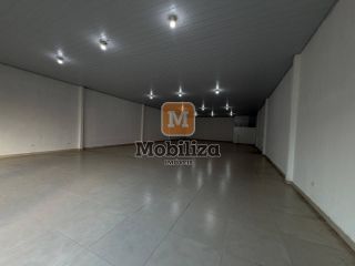 Galpão comercial recém reformado em excelente localização na Avenida Calama com 300m²