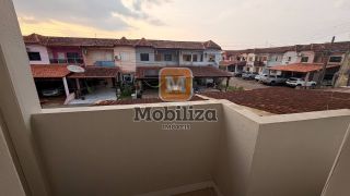 Sobrado no Condomínio Jardim Champagnat com 3 quartos sendo 1 suíte e 2 vagas de garagem cobertas