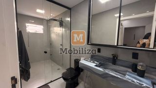Apartamento modificado no Total Ville 1 com 3 quartos sendo 1 suíte com closet, cozinha ampla e arejada e churrasqueira 180m²