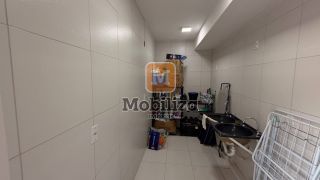 Apartamento modificado no Total Ville 1 com 3 quartos sendo 1 suíte com closet, cozinha ampla e arejada e churrasqueira 180m²