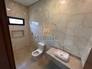 Casa - Condomínio Alphaville - 230m²
