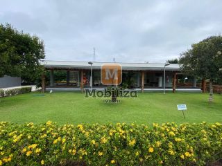 Casa - Condomínio Alphaville - 230m²
