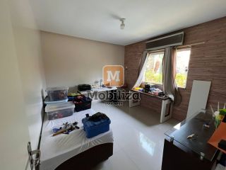 Sobrado - Bairro Flodoaldo Pontes Pinto - 450m²