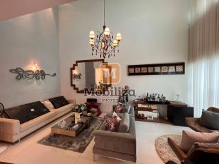 Sobrado - Bairro Flodoaldo Pontes Pinto - 450m²