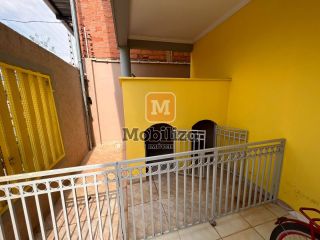 Sobrado - Bairro Flodoaldo Pontes Pinto - 450m²
