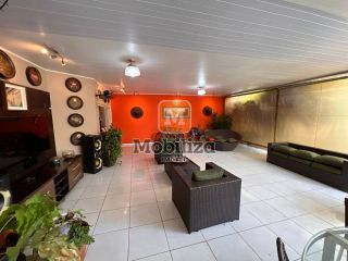 Sobrado - Bairro Flodoaldo Pontes Pinto - 450m²
