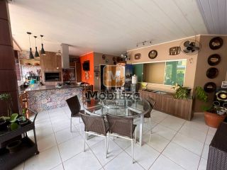 Sobrado - Bairro Flodoaldo Pontes Pinto - 450m²