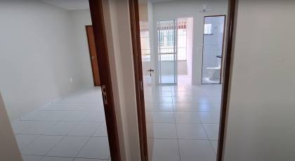 Casa Para Vender com 4 quartos 4 suítes no bairro Mondubim em Fortaleza