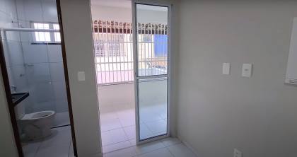 Casa Para Vender com 4 quartos 4 suítes no bairro Mondubim em Fortaleza