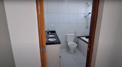 Casa Para Vender com 4 quartos 4 suítes no bairro Mondubim em Fortaleza