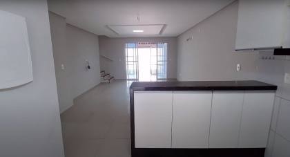 Casa Para Vender com 4 quartos 4 suítes no bairro Mondubim em Fortaleza