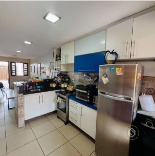Casa Para Vender com 2 quartos, 2 suítes no bairro Passaré em Fortaleza