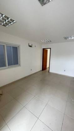 Casa de Condomínio Para Vender com 6 quartos no bairro Cajazeiras em Fortaleza