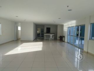 Apartamento Para Vender, Porteira Fechada, com 3 quartos  no bairro Serrinha em Fortaleza