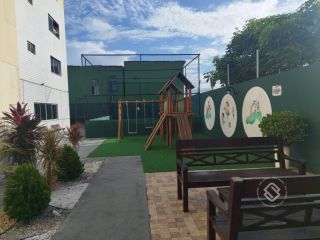 Apartamento Para Vender, Porteira Fechada, com 3 quartos  no bairro Serrinha em Fortaleza
