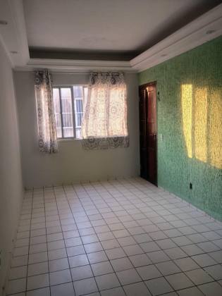 Apartamento Para Vender com 2 quartos no bairro Cidade dos Funcionários em Fortaleza