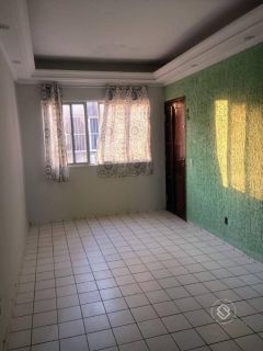 Apartamento Para Vender com 2 quartos no bairro Cidade dos Funcionários em Fortaleza