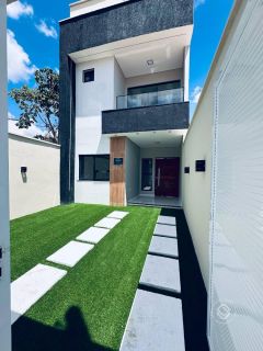Casa de Condomínio Para Vender com 4 quartos 3 suítes no bairro Maraponga