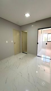 Casa de Condomínio Para Vender com 4 quartos 3 suítes no bairro Maraponga