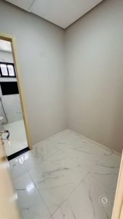 Casa de Condomínio Para Vender com 4 quartos 3 suítes no bairro Maraponga