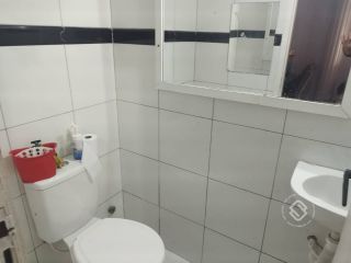Casa de Condomínio Para Vender com 2 quartos 1 suítes no bairro Passaré em Fortaleza