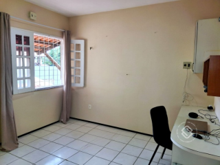 Casa Dúplex-Viva com Espaço, Elegância e Segurança na Melhor Região da Cidade dos Funcionários