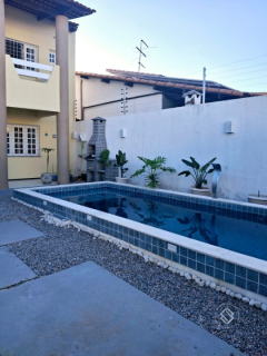 Casa Dúplex-Viva com Espaço, Elegância e Segurança na Melhor Região da Cidade dos Funcionários