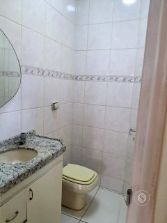 Casa Dúplex-Viva com Espaço, Elegância e Segurança na Melhor Região da Cidade dos Funcionários