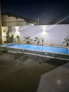 Casa Dúplex-Viva com Espaço, Elegância e Segurança na Melhor Região da Cidade dos Funcionários