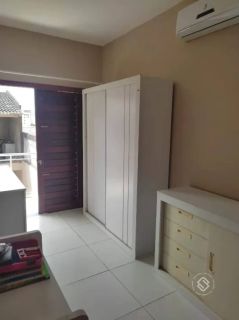 Casa Para Vender com 4 quartos 3 suítes no bairro Cambeba em Fortaleza
