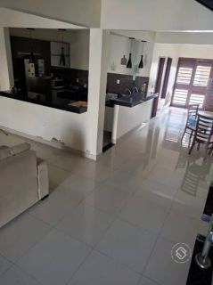 Casa Para Vender com 4 quartos 3 suítes no bairro Cambeba em Fortaleza