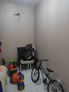 Casa Para Vender com 4 quartos 3 suítes no bairro Cambeba em Fortaleza