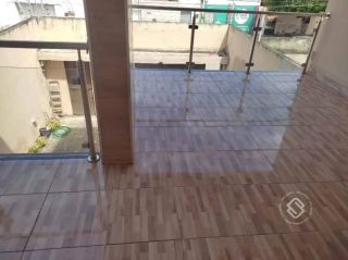 Casa Para Vender com 4 quartos 3 suítes no bairro Cambeba em Fortaleza