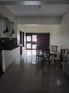 Casa Para Vender com 4 quartos 3 suítes no bairro Cambeba em Fortaleza