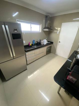 Casa Alto Padrão à Venda no Condomínio Osvaldo Studart