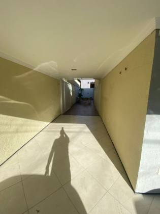 Casa Alto Padrão à Venda no Condomínio Osvaldo Studart