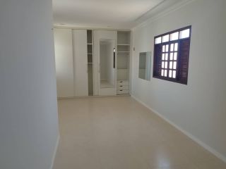 Casa Duplex no Residencial Água Fria – 132 m², 4 Suítes e Área Gourmet em Localização Premium