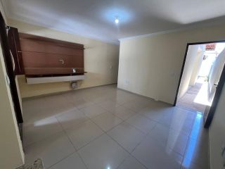 Casa Para Vender com 2 quartos 2 suítes no bairro São Bento em Fortaleza