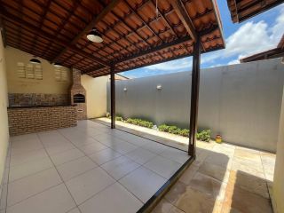 Casa Para Vender com 2 quartos 2 suítes no bairro São Bento em Fortaleza