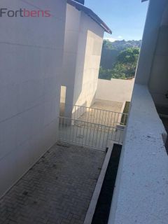 Sobrado Para Vender com 2 quartos no bairro Jardim Silvia em Francisco Morato