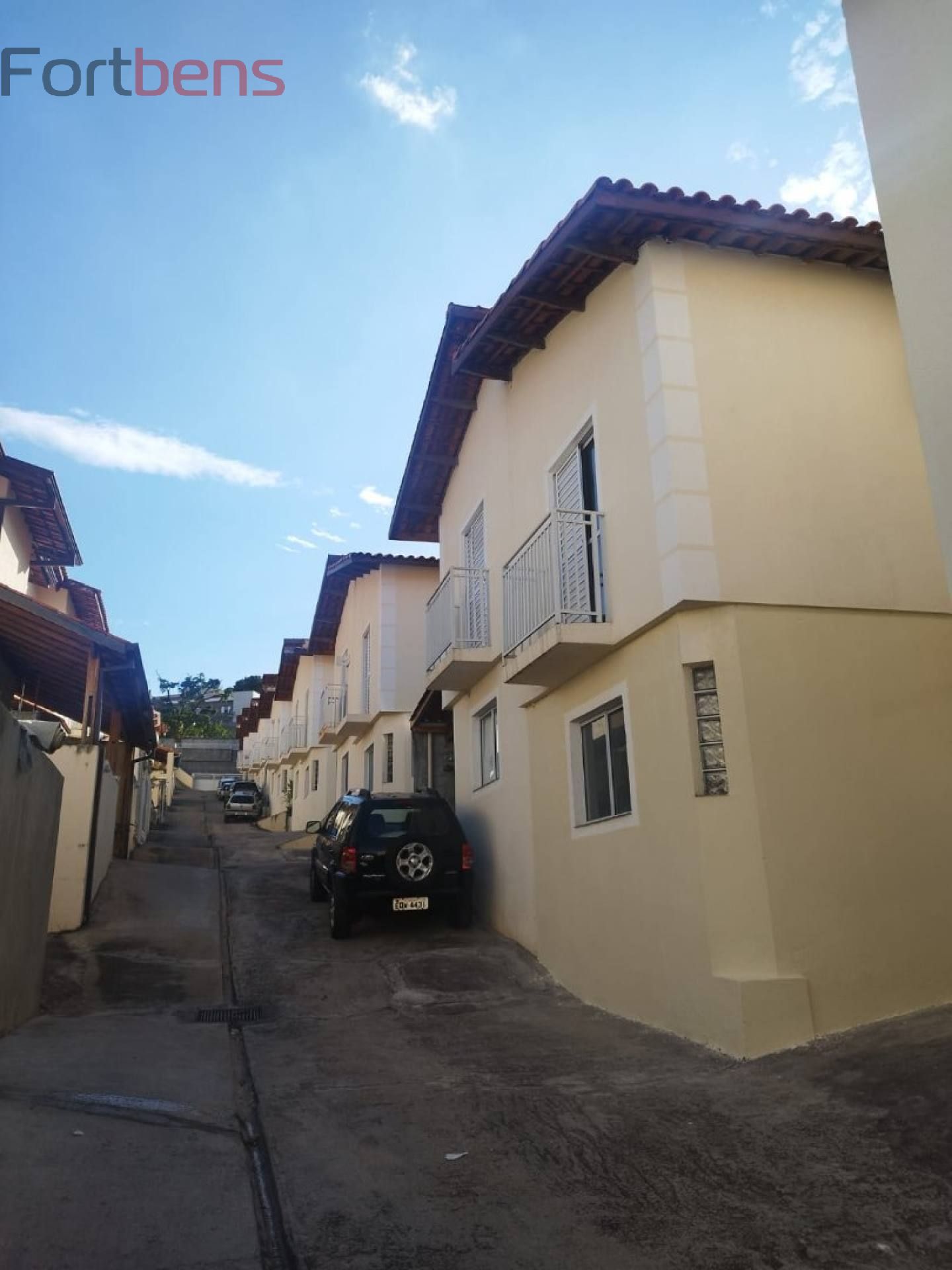 Sobrado em Condomínio Para Vender com 2 quartos no bairro Chácara Santo Aleixo em Francisco Morato