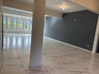 Sala Comercial Para Alugar no bairro Laranjeiras em Caieiras