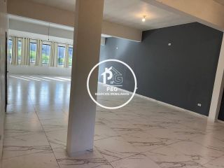 Sala Comercial Para Alugar no bairro Laranjeiras em Caieiras