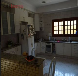 Sobrado Para Vender com 4 quartos 1 suítes no bairro Nova Caieiras em Caieiras