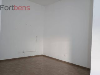 Sala Comercial Para Alugar no bairro Região Central em Caieiras