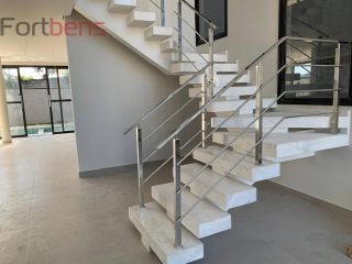 Sobrado Para Vender com 3 quartos 3 suítes no bairro Nova Caieiras em Caieiras