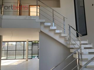 Sobrado Para Vender com 3 quartos 3 suítes no bairro Nova Caieiras em Caieiras