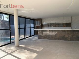 Sobrado Para Vender com 3 quartos 3 suítes no bairro Nova Caieiras em Caieiras