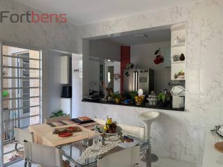 Casa Para Vender com 3 quartos 2 suítes no bairro Nova Caieiras em Caieiras