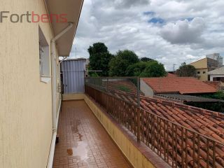 Sobrado Para Vender com 6 quartos 2 suítes no bairro Região Central em Caieiras